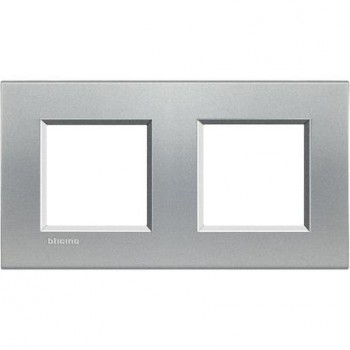 BTICINO plaque rectangulaire 2 x 2 modules entraxe 71 mm horizontal/vertical