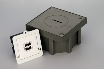 SQUARE arpi prise de chargement - 2 usb ip64 brushed stainless steel