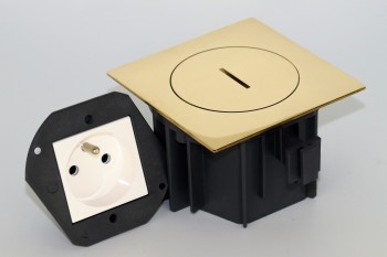 SQUARE arpi vloerstopcontact 2p met aarding ip66 polished brass